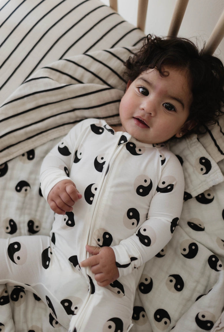 Forever French Black & White Yin Yang | Bamboo Zip Pajamas