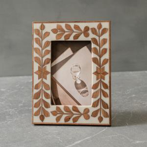 Ihi Collection White Wood Flower Photo Frame