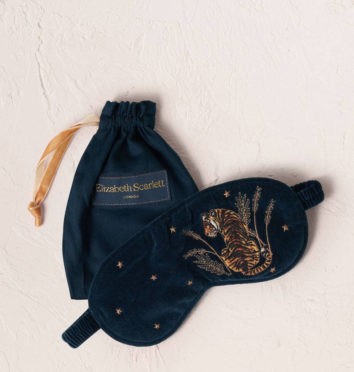 Elizabeth Scarlet Velvet Eye Mask